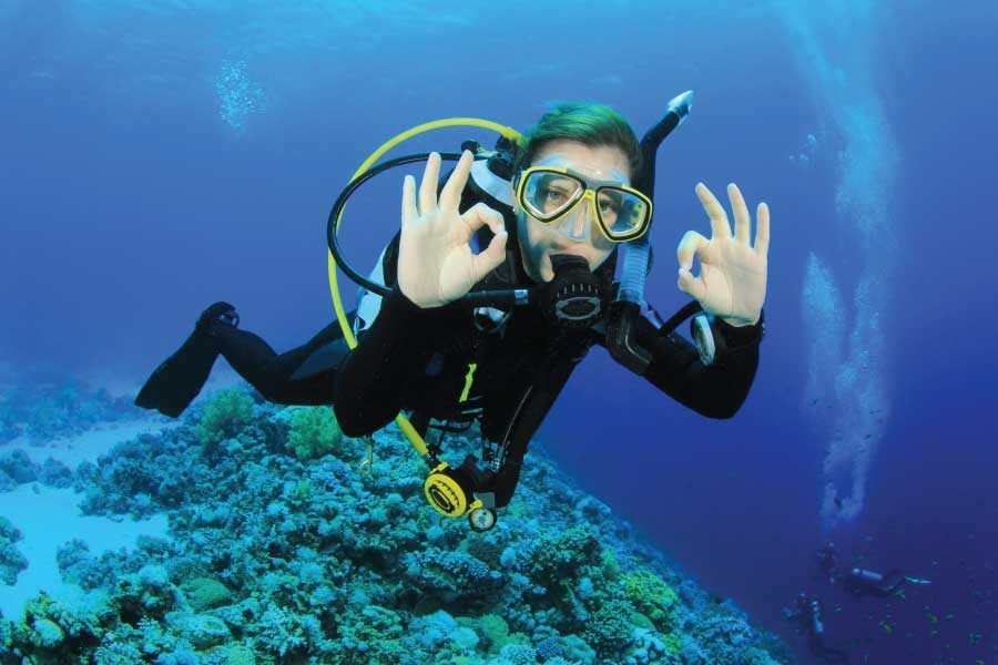 Scuba Diving With Watersports Grand Island